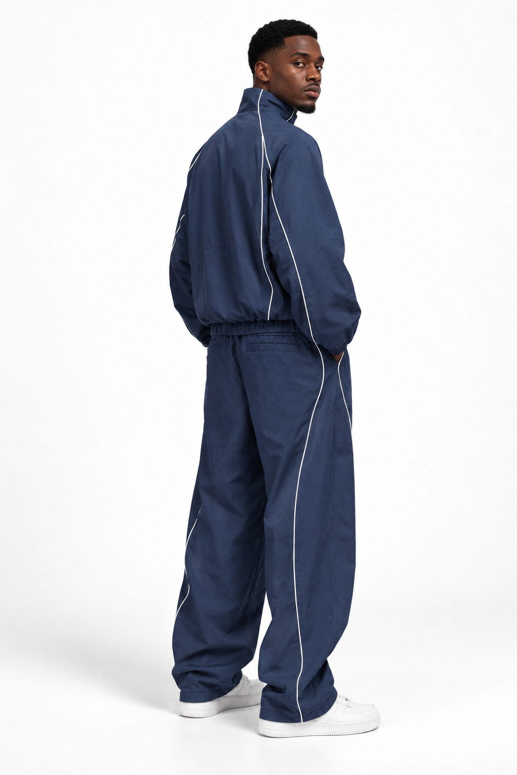 PIPED TRACK PANT IN DEEP NAVY