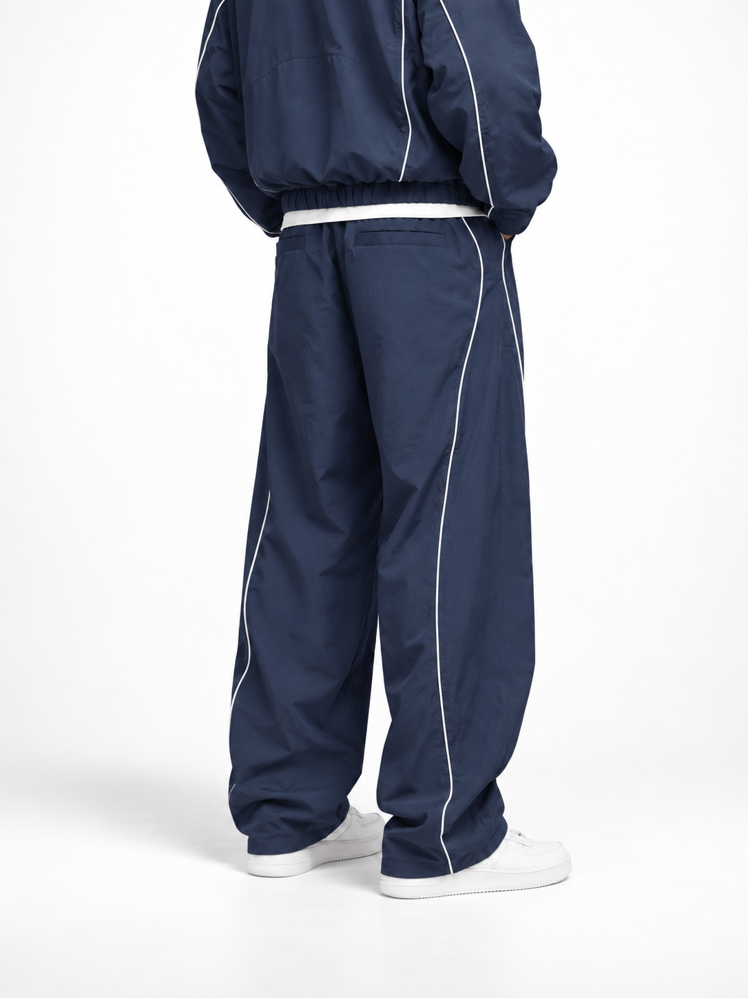 PIPED TRACK PANT IN DEEP NAVY