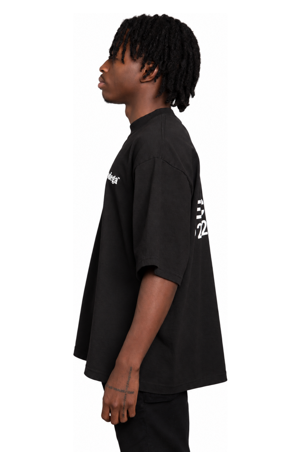 ATELIER DE CRÉATION T-SHIRT IN BLACK