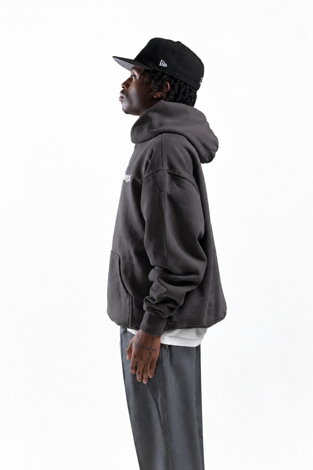 ATELIER DE CRÉATION HOODIE IN SHADOW